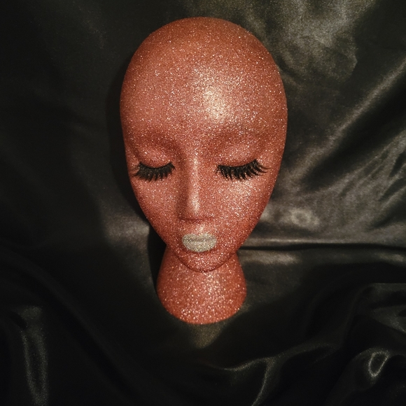 Mannequin Head - Picture 3 of 3